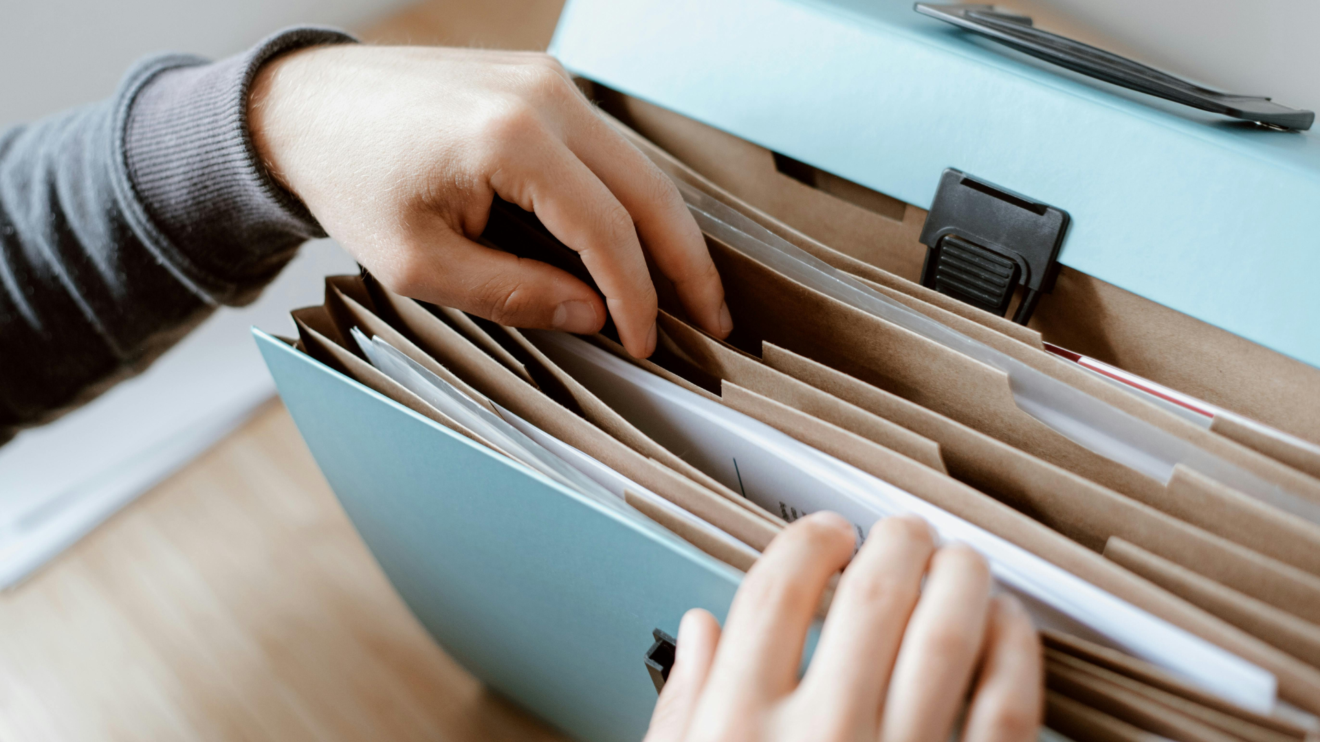 Guarda de documentos: proteja sua associação com boas práticas